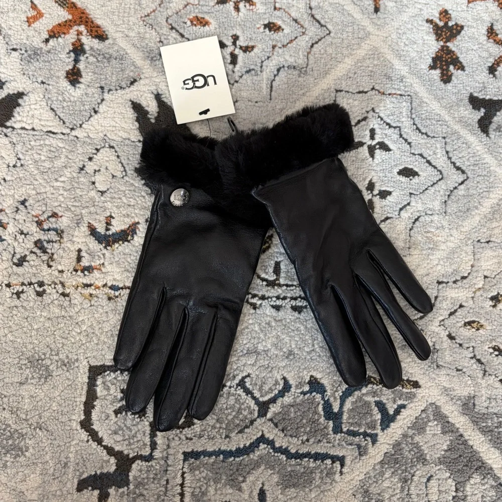 NWT UGG shearling cuff leather gloves, size M